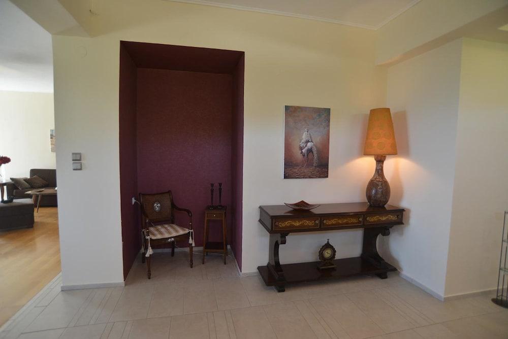 Our House Luxury Suites PalaiónTsiflíkion Екстериор снимка