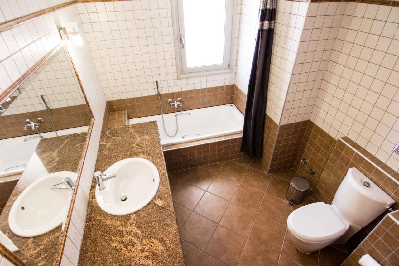 Our House Luxury Suites PalaiónTsiflíkion Екстериор снимка