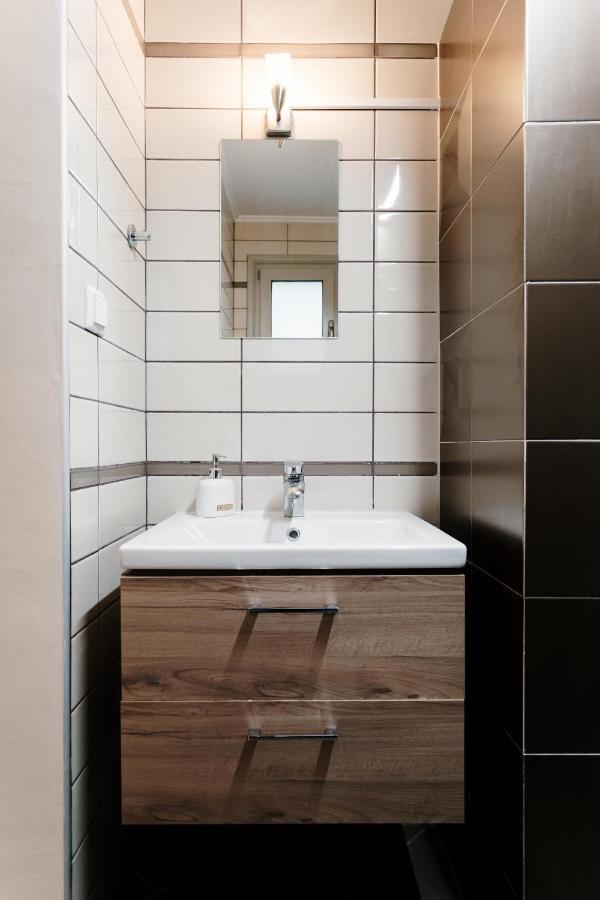 Our House Luxury Suites PalaiónTsiflíkion Екстериор снимка