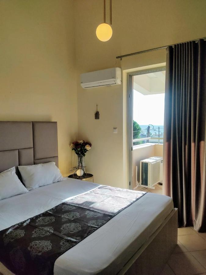 Our House Luxury Suites PalaiónTsiflíkion Екстериор снимка