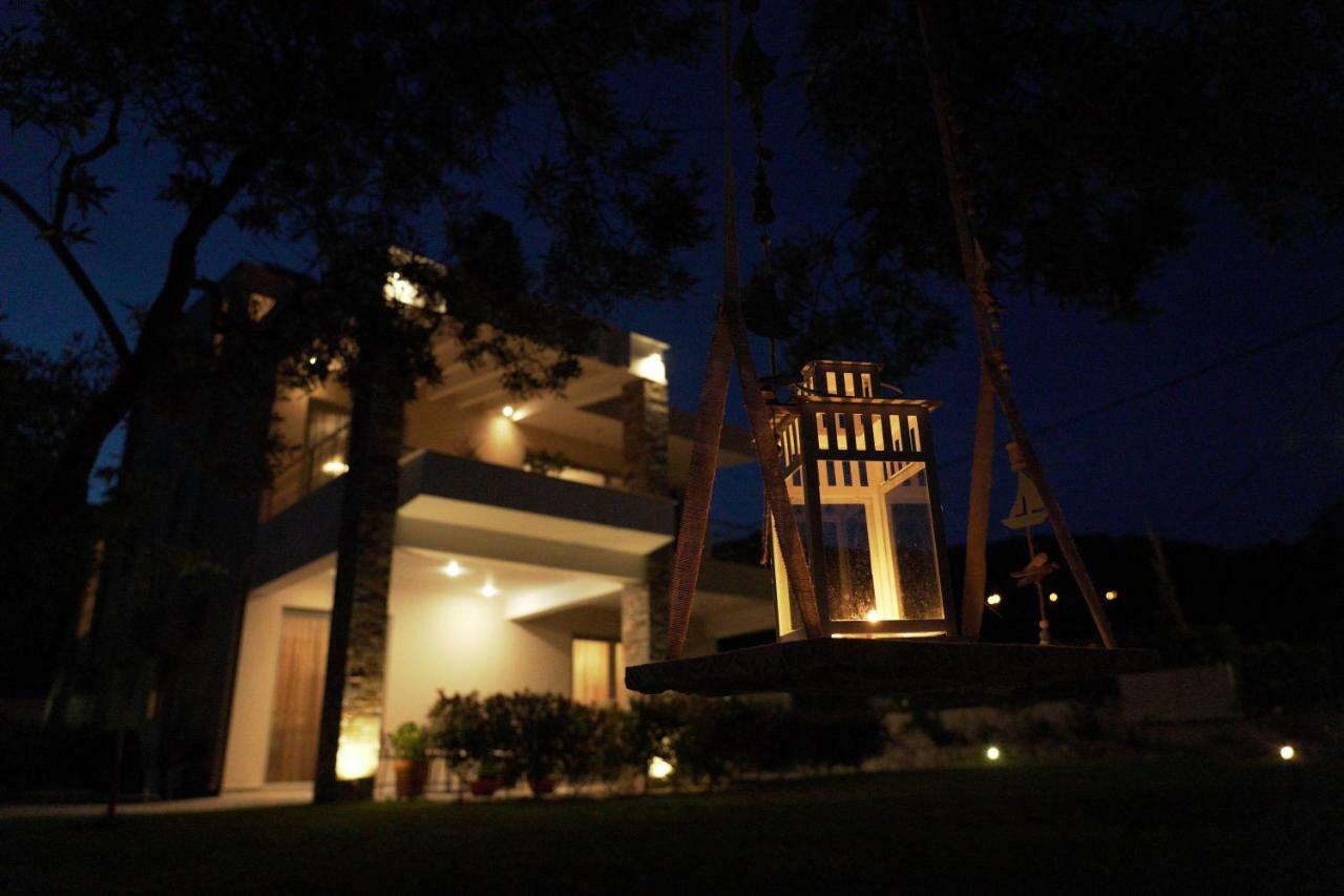 Our House Luxury Suites PalaiónTsiflíkion Екстериор снимка